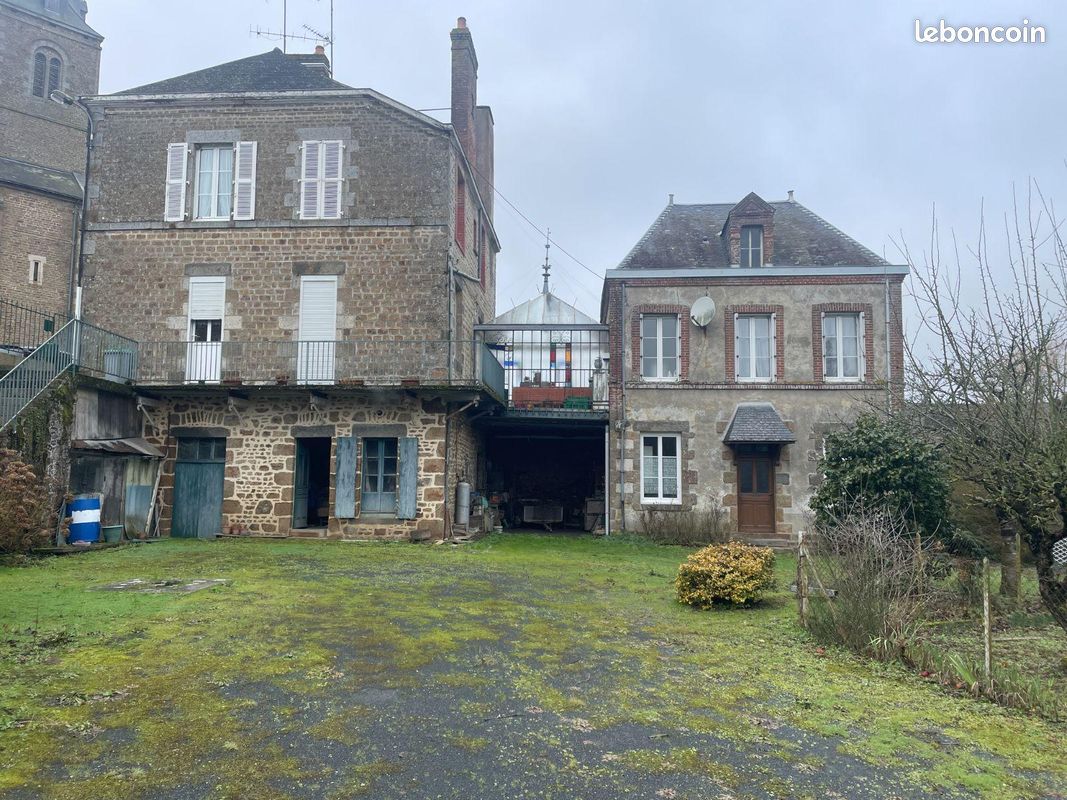 Maison 8 pièces 195 m² · à Lassay-les-Châteaux · 195 m² · 198 280 €