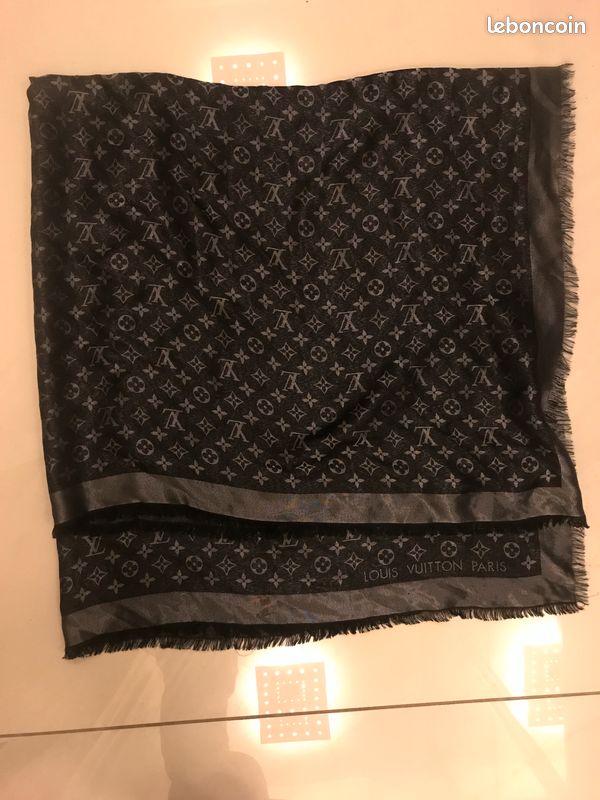 Foulard louis vuitton (image 3)