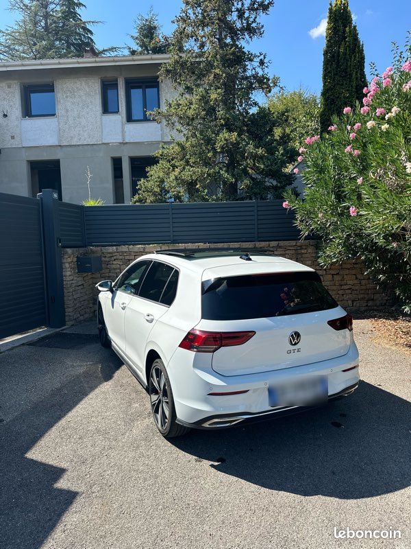 Volkswagen Golf 8 GTE 1.4L 245CH DSG6 Toit ouvrant (image 2)