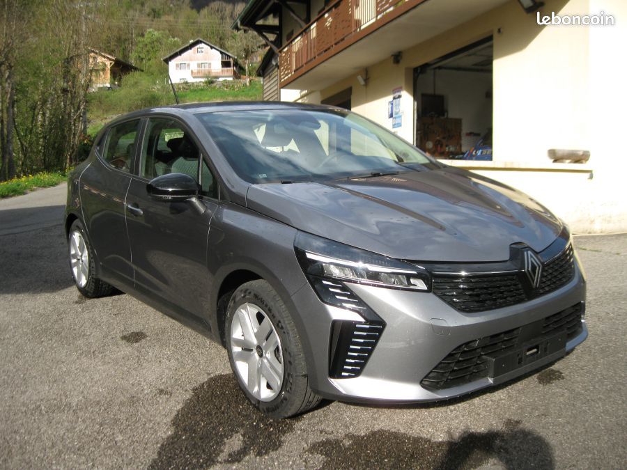 Renault clio 5 tce 90 ch evolution gris schiste metal (image 2)