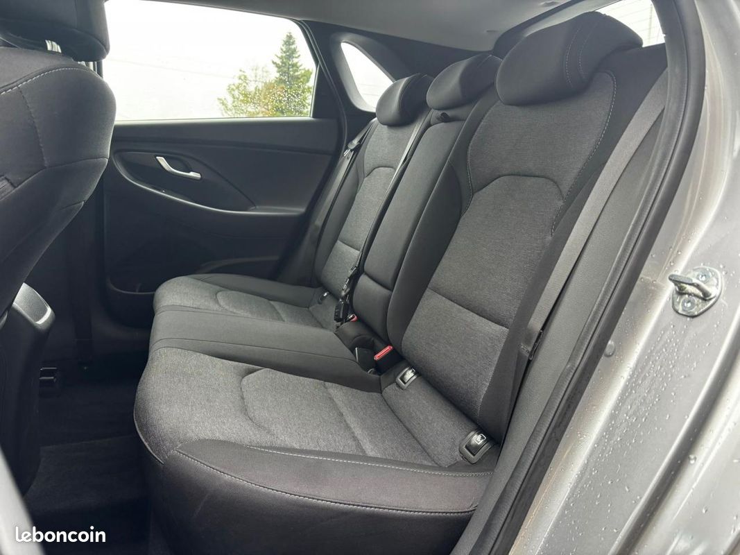 HYUNDAI I30 1.0 T-GDI Hybrid DCT-7 Creative (image 13)