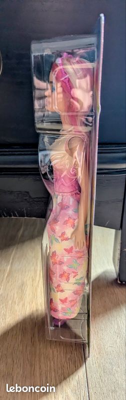 Barbie arc en ciel (image 3)