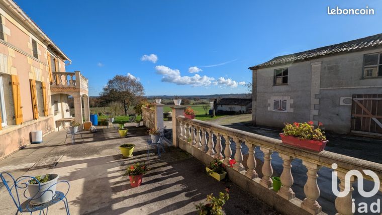 Maison 5 pièces 141 m²