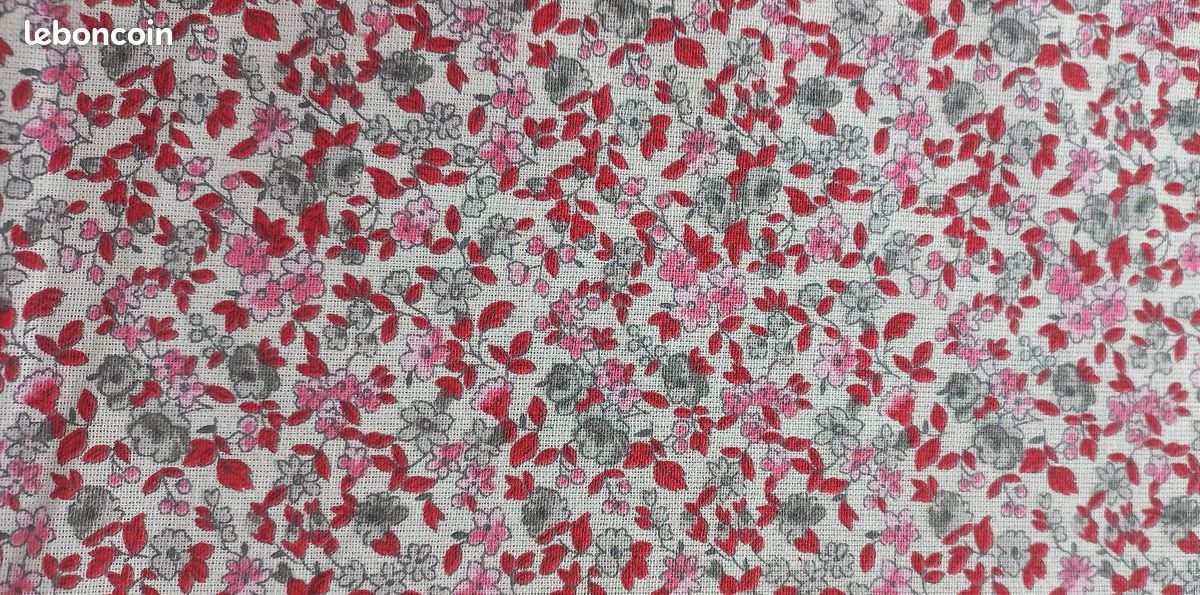 Coupon tissu motifs liberty fleurs rose coton patchwork (image 1)