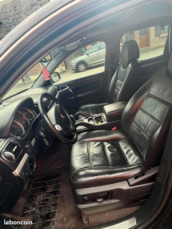 Porsche cayenne 4l5 v8s (image 3)