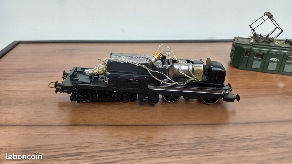 CAISSE BB27 BB 27 JOUEF AVEC SES 2 PANTOS