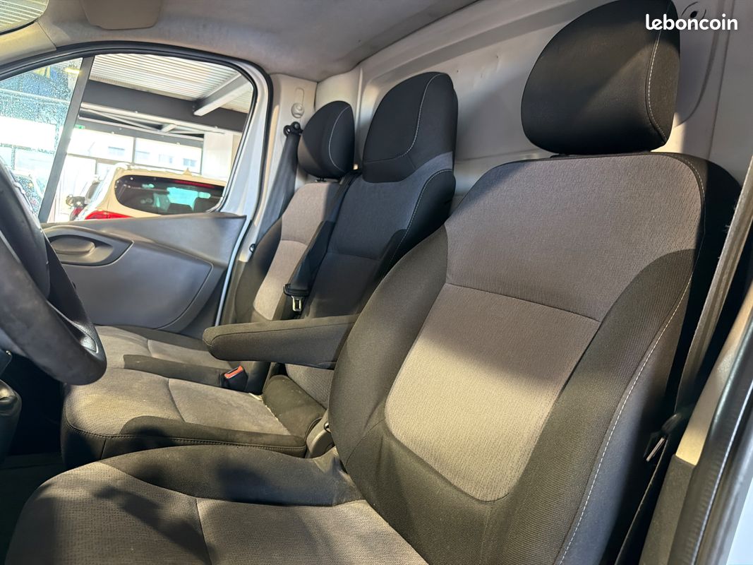 OPEL Vivaro Fg F2700 L1H1 1.6 CDTI 120 Pack Clim +- 2015 - Bluetooth - Aide au stationnement - Régulateur de vitesse (image 12)