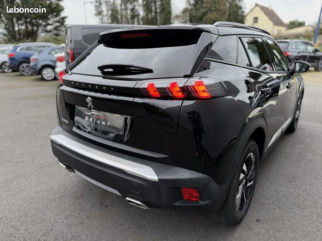 PEUGEOT 2008 1.2i PT S&S 130 Roadtrip (image 23)