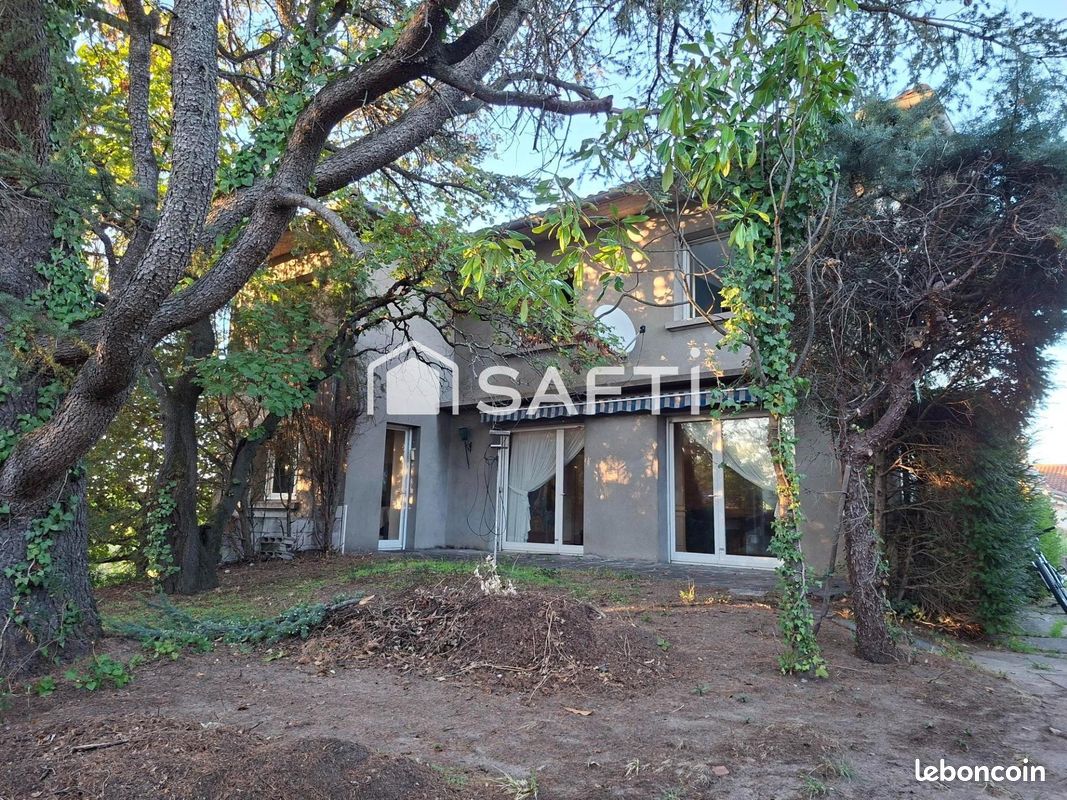 Maison 6 pièces 152 m² · à Labruguière · 152 m² · 175 000 €