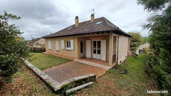 Maison 7 pièces 160 m² · à Brive-la-Gaillarde · 160 m² · 1 285 €