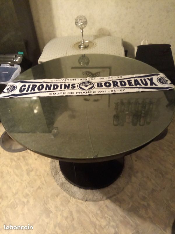 Av écharpe girondins de Bordeaux ... (image 1)