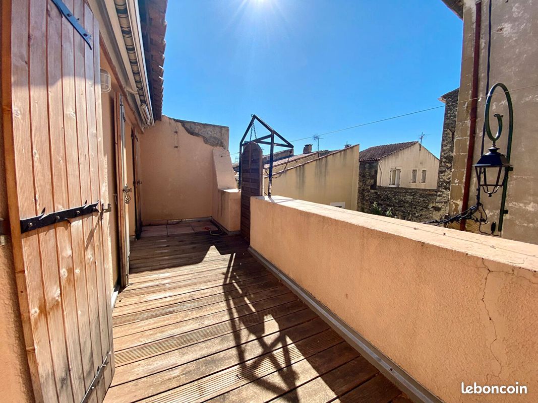 Maison 5 pièces 123 m² · à Eyguières · 123 m² · 1 080 €