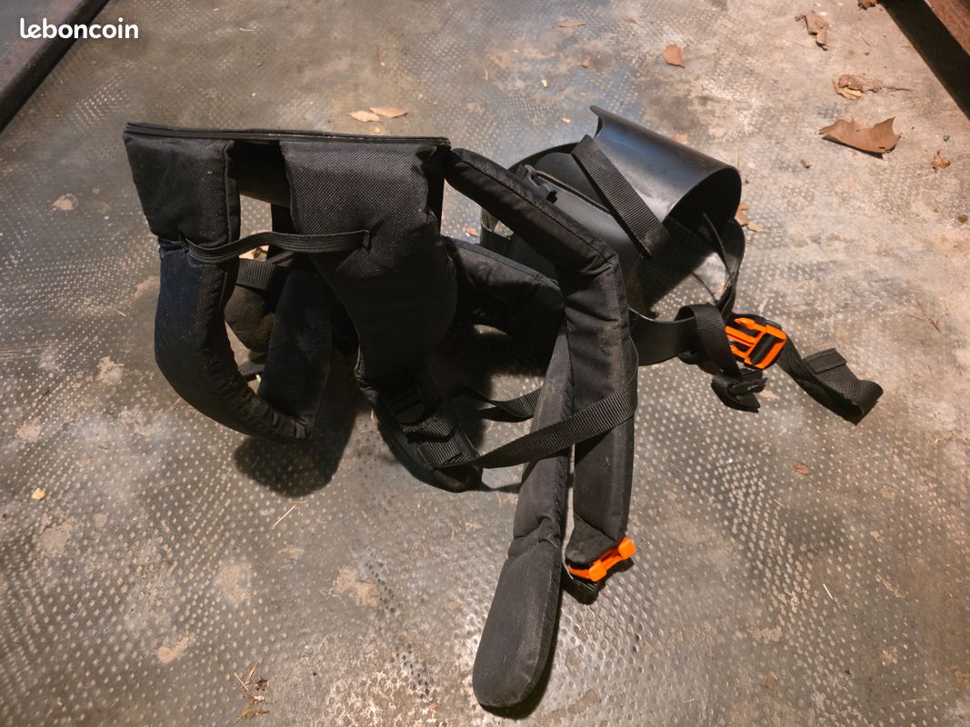Baudrier et casque de débroussailleuse (image 3)