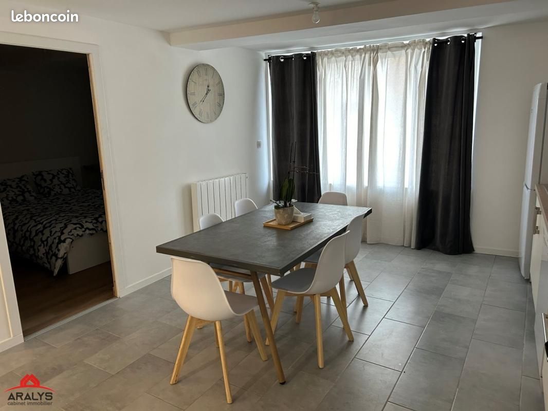 Immeuble 180 m² · à Changy · 180 m² · 250 000 €