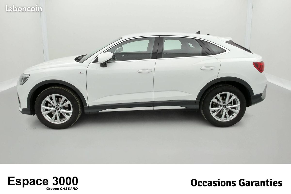 AUDI Q3 Sportback 35 TFSI 150 ch S tronic 7 S line (image 4)