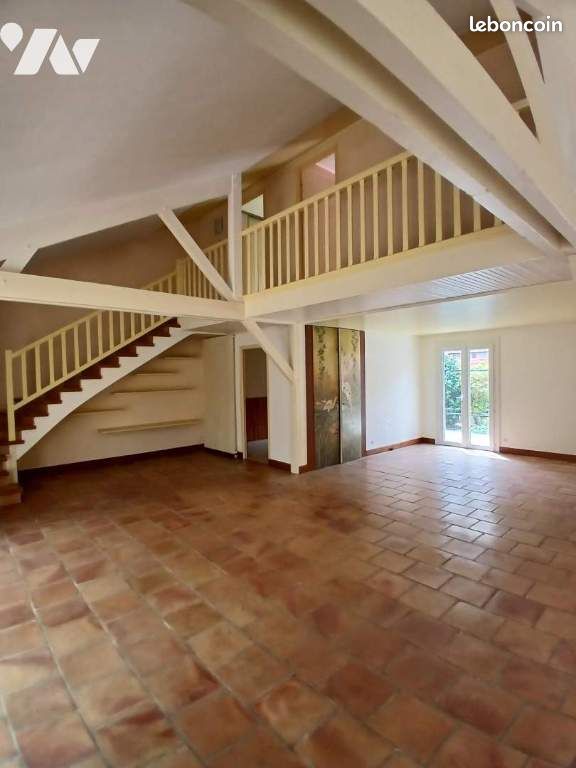 Maison 15 pièces 280 m² · à Flers · 280 m² · 196 000 €