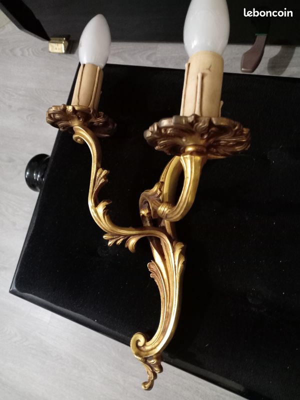 Paire d'appliques en métal doré (image 4)