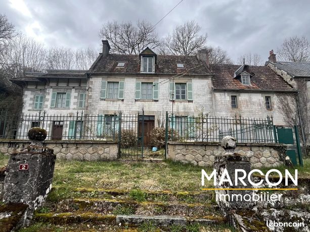 Maison 7 pièces 240 m²