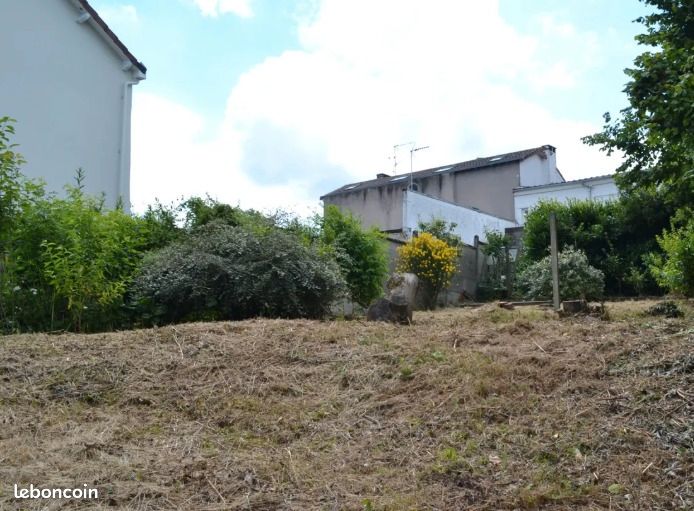 Terrain 452 m² Limoges · 42 000 €