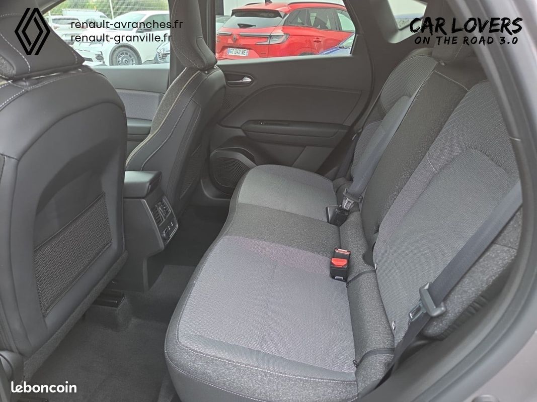 RENAULT Captur TCe 90 ch Techno (image 25)