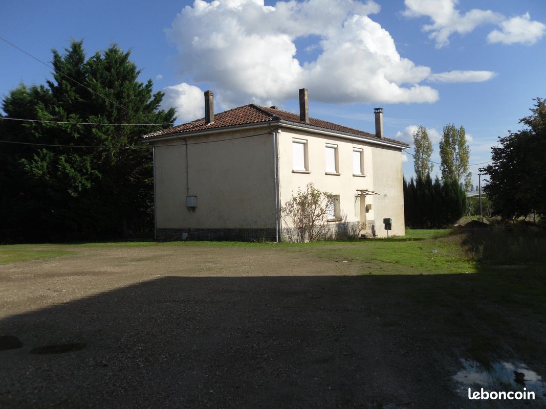 Maison 5 pièces 130 m² · à Monheurt · 130 m² · 90 000 €