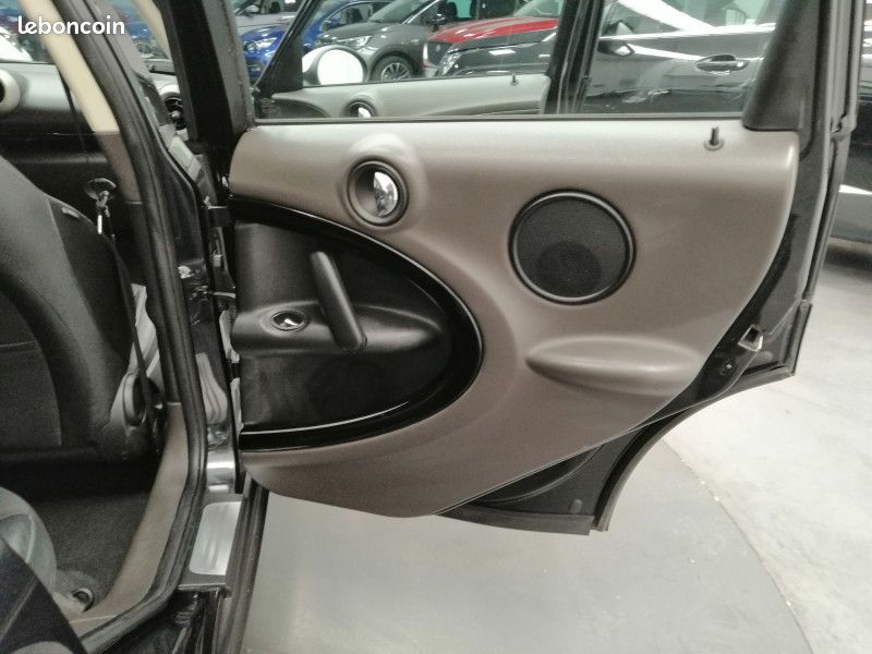 Mini COUNTRYMAN Mini Cooper SD 2.0 143 ch ALL4 4x4 4wd / Régulateur / Radar AR /Bluetooth (image 25)