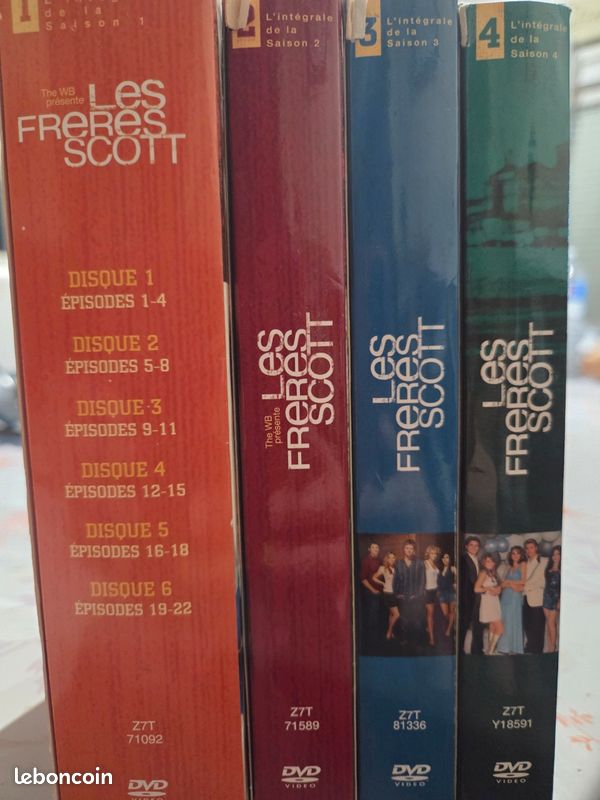 Dvd des 4 première saison des frères scott (image 1)