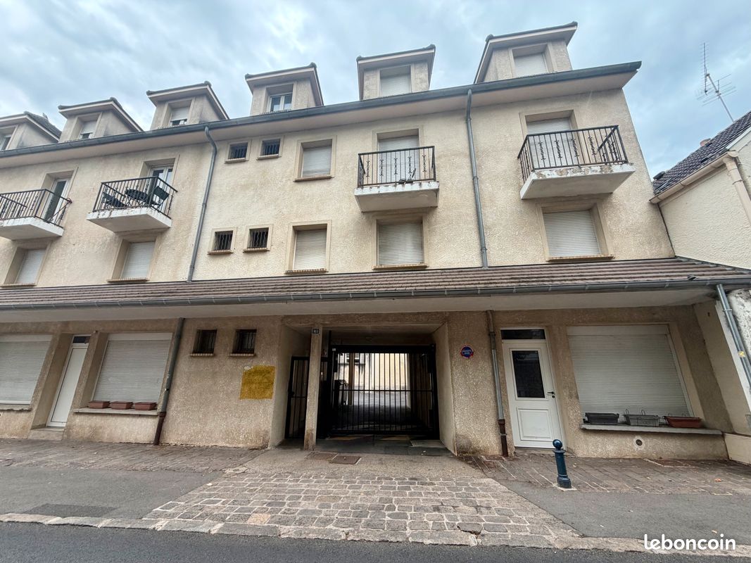 Appartement 2 pièces 35 m² · à Dammarie-les-Lys · 35 m² · 784 €