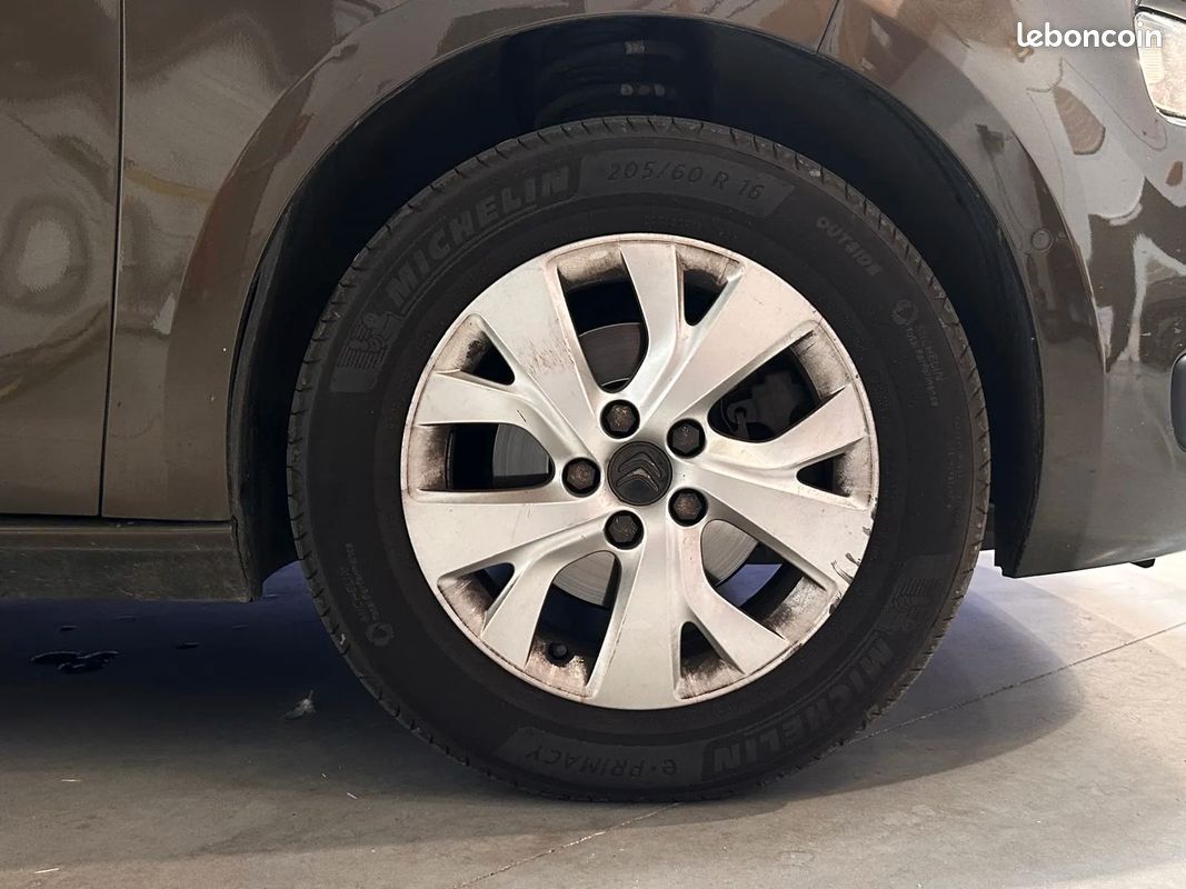 CITROEN C4 Picasso 1.6 HDi 112ch Confort - 2013 - 193 000 km - Suivi complet - Courroie + Révision faite (image 27)