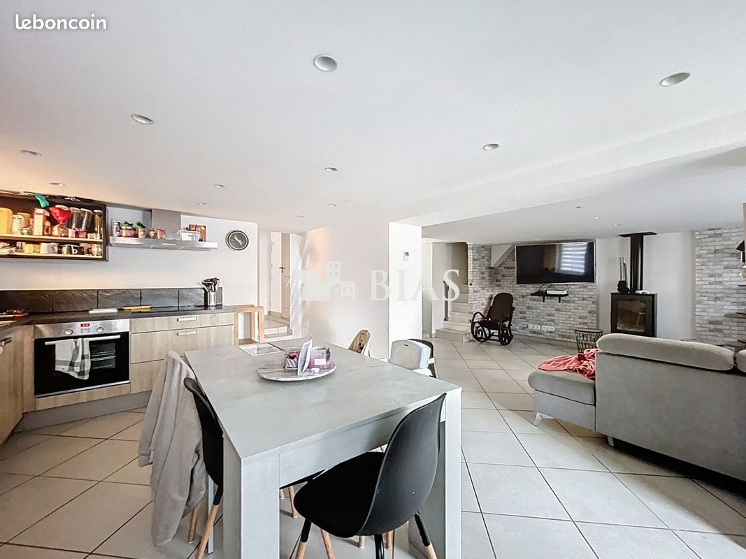 Maison 5 pièces 105 m² · à Cléon · 105 m² · 155 000 €