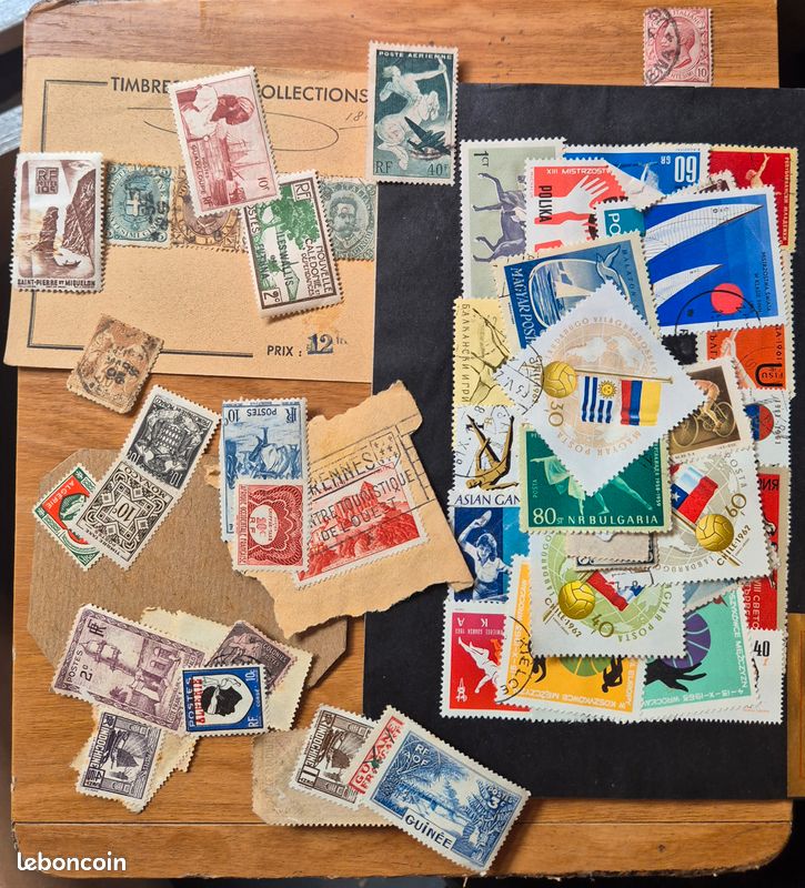 Lot 14 - Lot Vrac Timbres Anciens : Thématique Sports (Coupe du Monde 1962) & Colonies (image 1)
