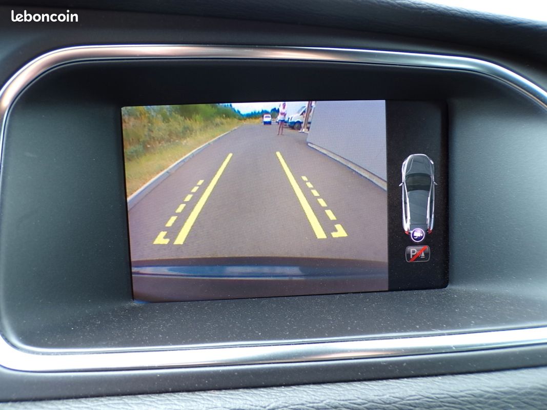Volvo V40 CROSS COUNTRY D3 AdBlue 150 ch Geartronic 6 (image 14)