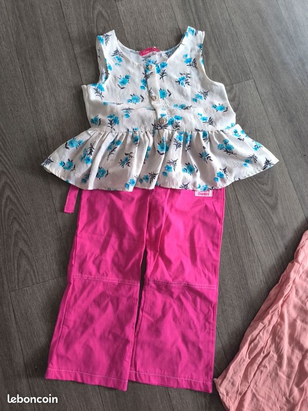 Gros lot de vêtements chaussures pour fille 4 ans/6ans chaussures pointure(25/30) (image 14)
