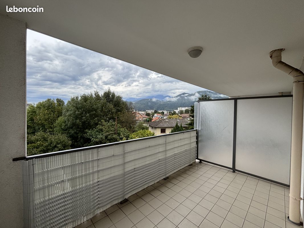 Appartement 2 pièces 50 m² · à Eybens · 50 m² · 717 €/mois