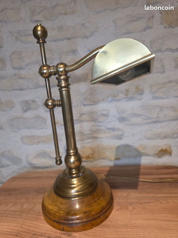 Lampe de bureau opaline - lampes et luminaires - lampe-banquier
