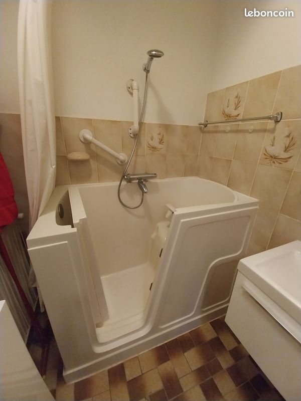 Pour salle de bain (image 1)