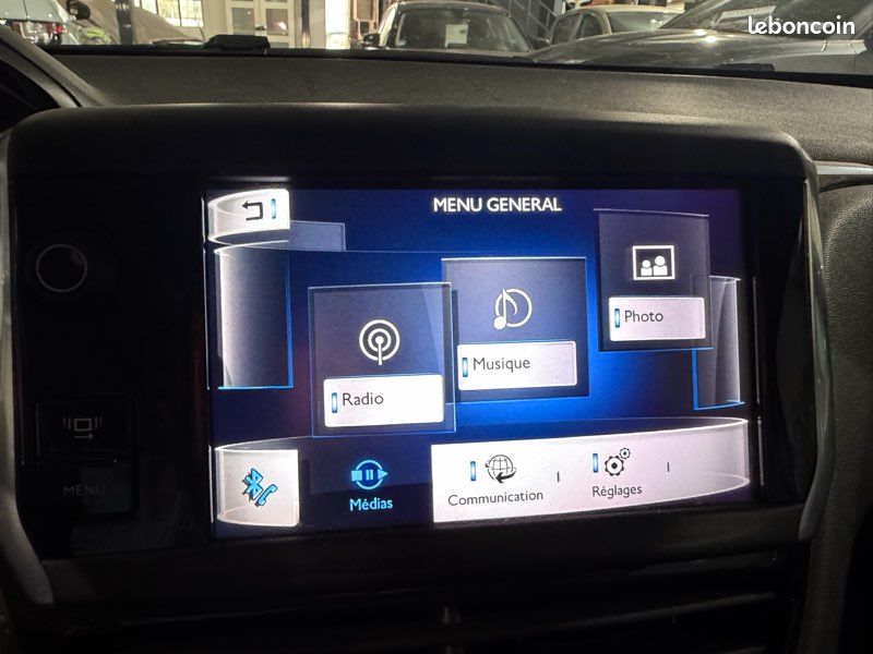 Peugeot 208 1.6 120 CH Allure (image 15)