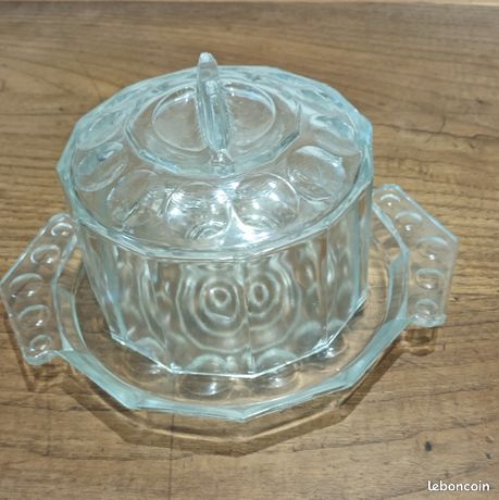 Cloche à Fromage Ou Dessert En Cristal Moulé Motif Fleurs - Vintage Déco