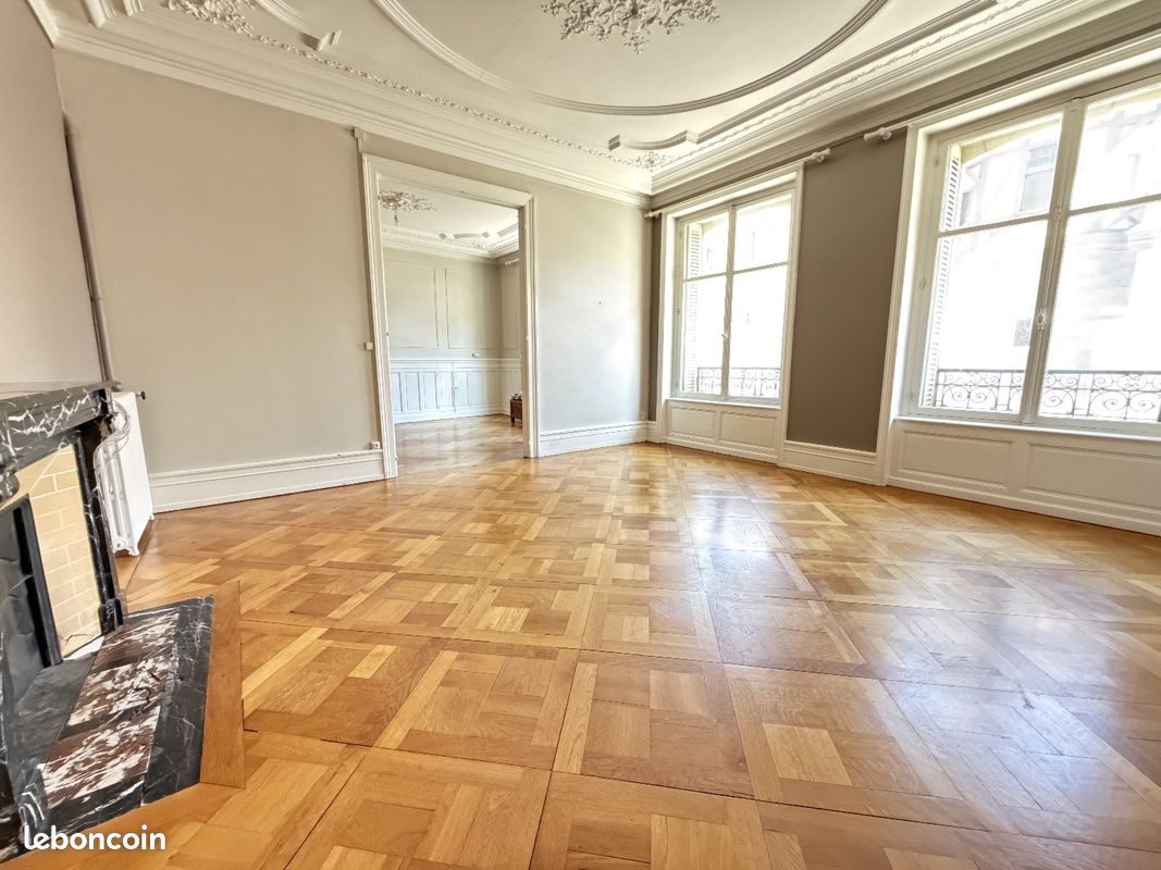 Appartement 5 pièces 166 m² · à Belfort · 166 m² · 214 000 €