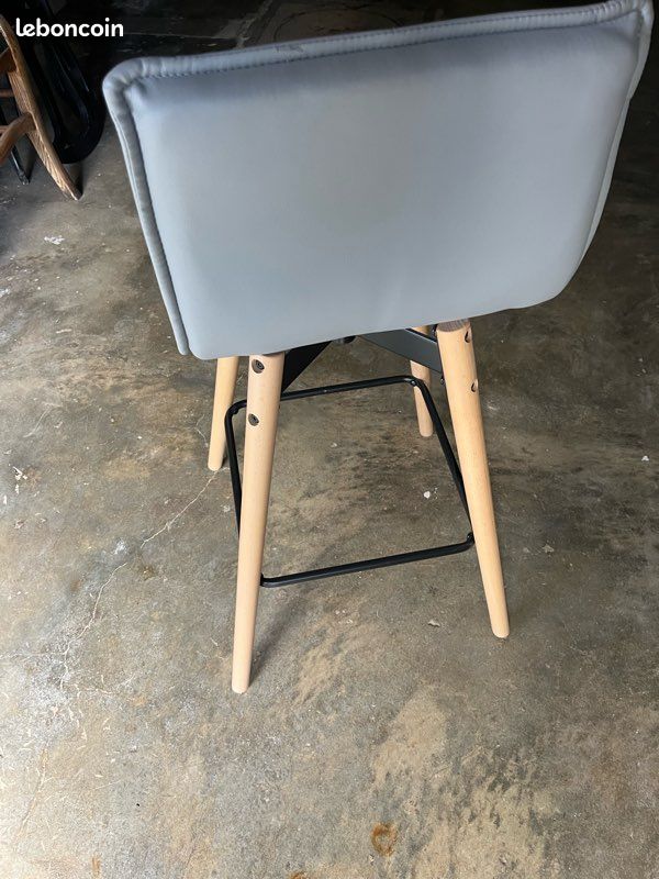 Chaise de bar (image 3)