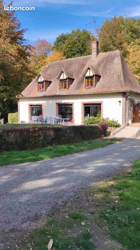 Maison 8 pièces 230 m² · à Tourouvre au Perche · 230 m² · 390 000 €