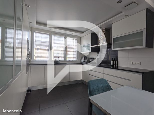 Maison a louer - 6 pièce(s) - 114 m2 - Surfyn