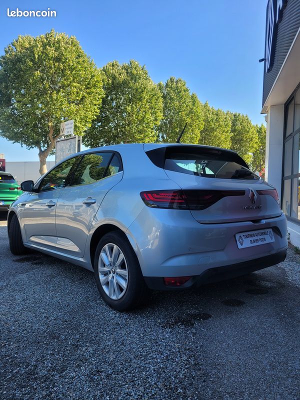 Megane 4 business blue dci 115 / diesel / promo (image 3)