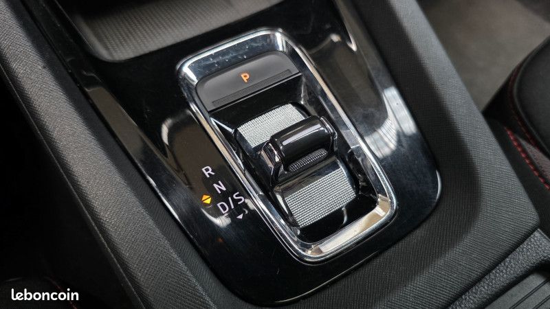 Skoda OCTAVIA COMBI 2.0 TDI 200CH RS DSG7 (image 18)