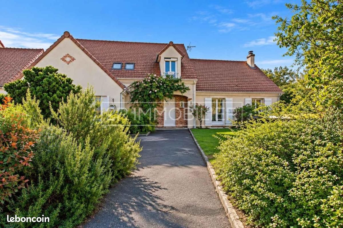 Maison 7 pièces 206 m² · à Villevaudé · 206 m² · 549 900 €