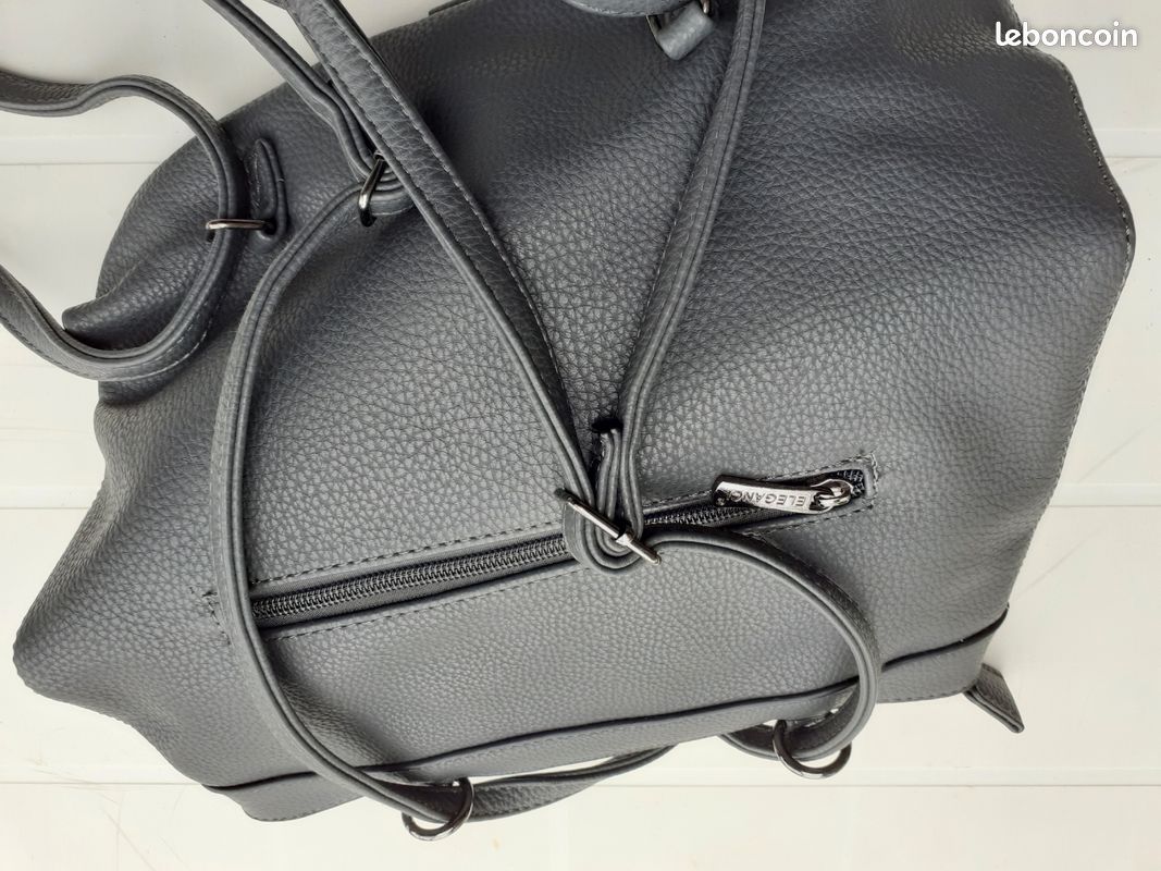 Sac à Dos Merion Cricket Club – Gris, Léger, Occasion, état Excellent