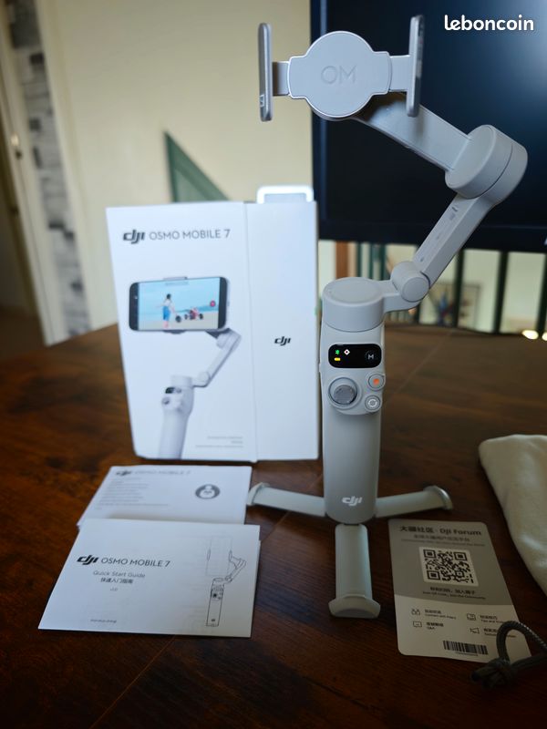 DJI Osmo Mobile 7 Stabilisateur Smartphone (image 3)