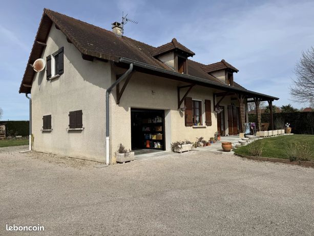 Maison de village 120 m² Branges