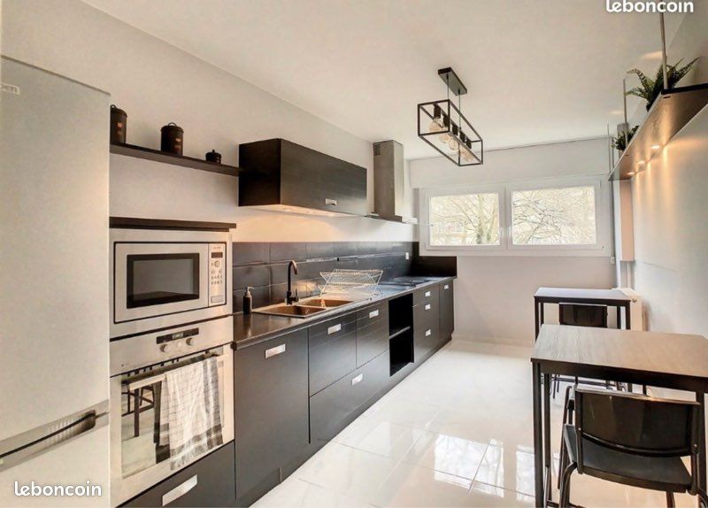 Appartement 5 pièces 85 m² · à Rennes · 85 m² · 460 €