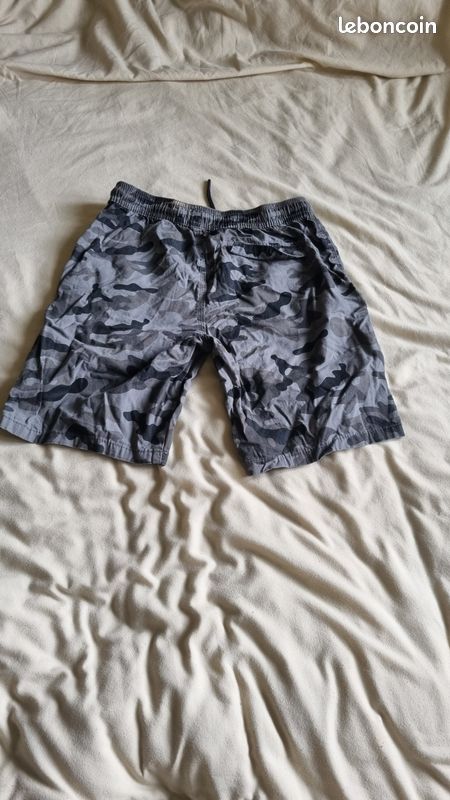 Vente de vêtements (image 2)